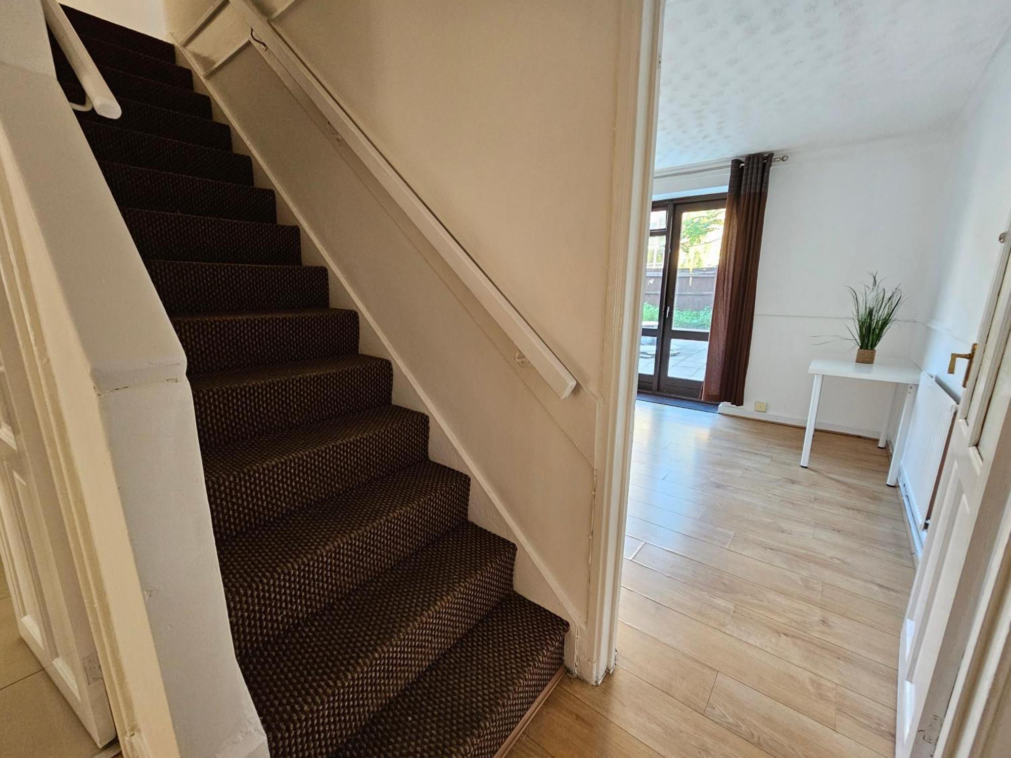 London E1 Rooms Exterior photo